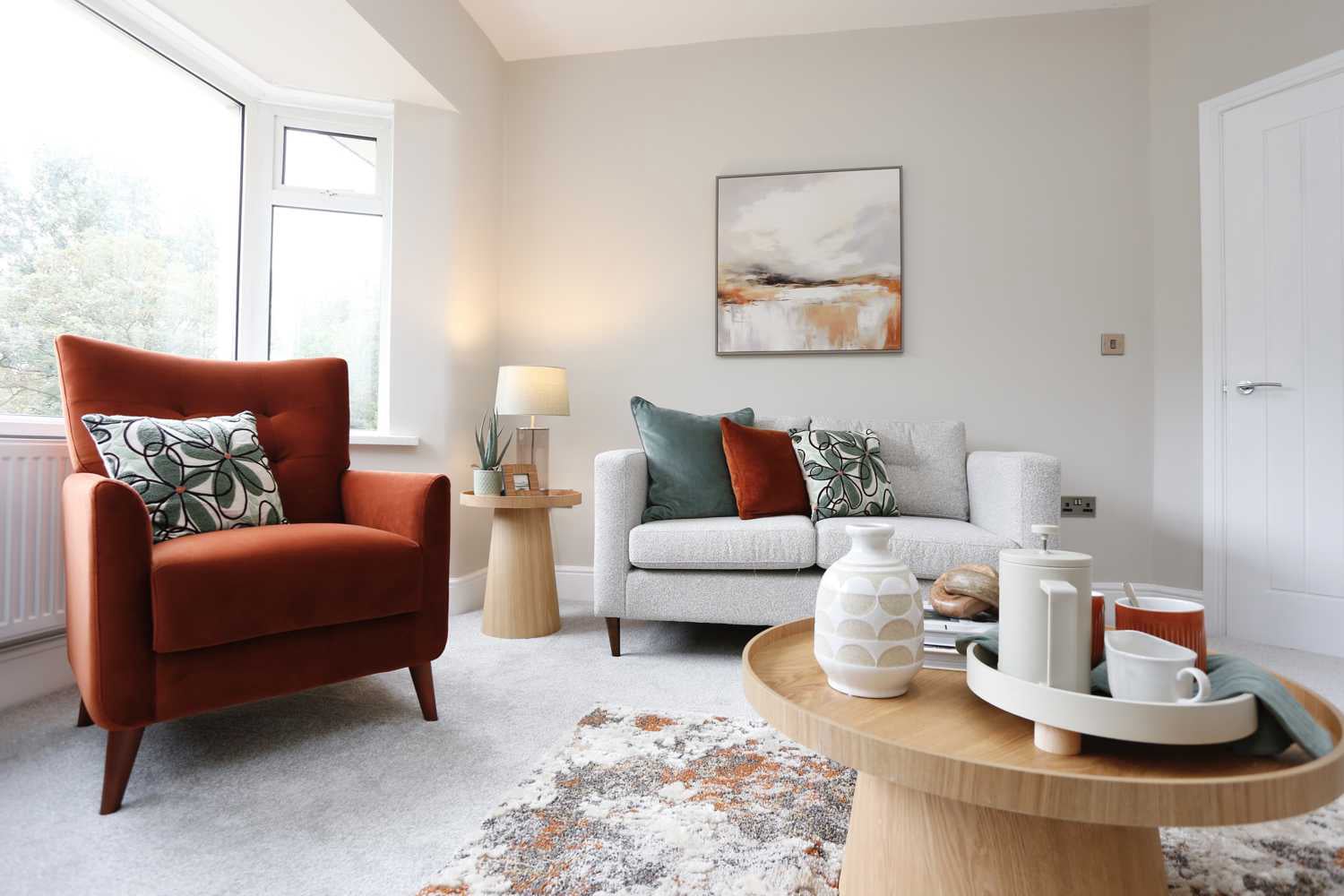 Eye-catching property staging to sell