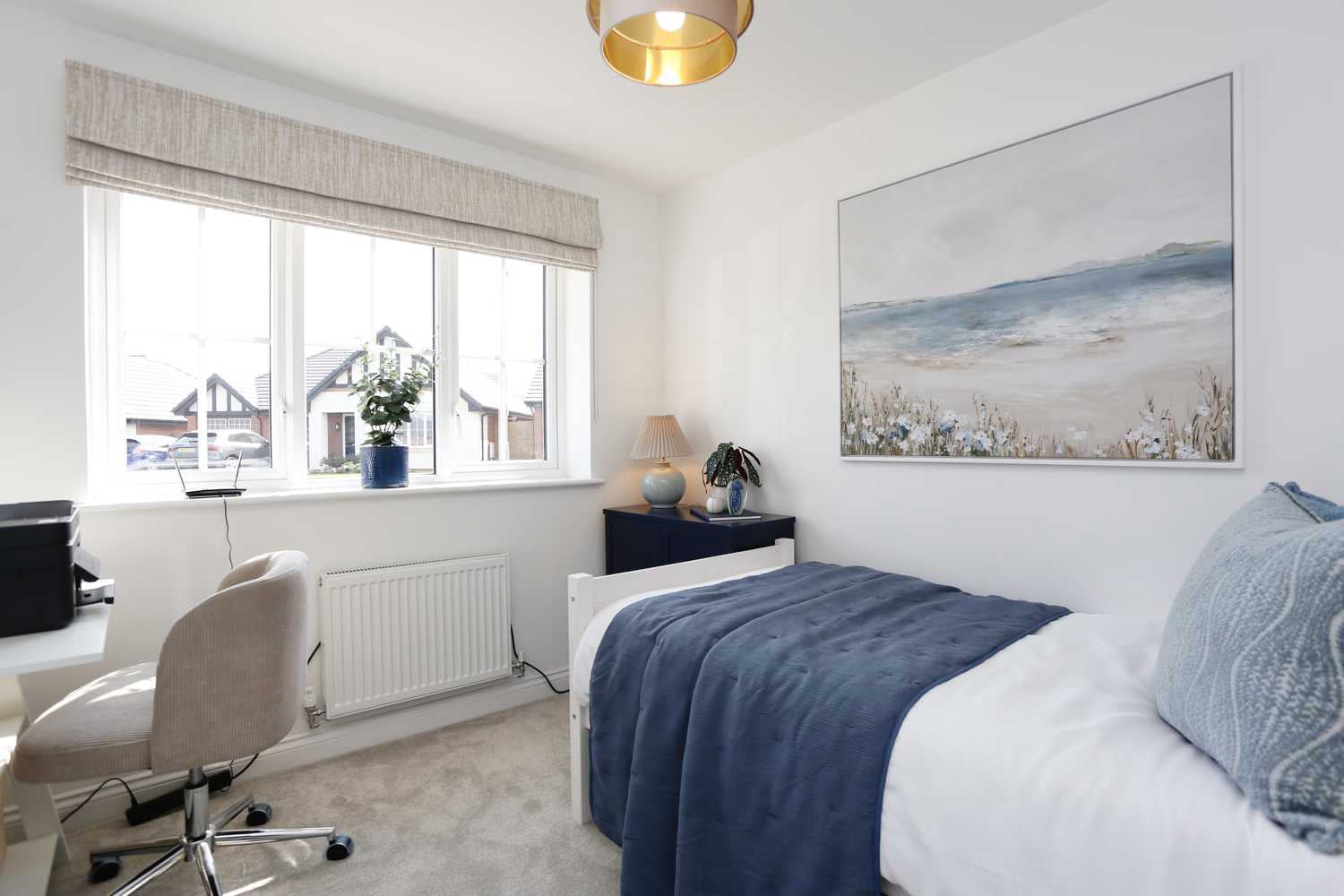 Show home guest bedroom/home office